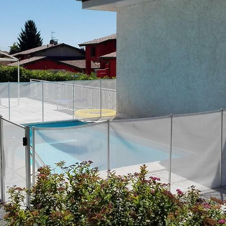 B&B Villa Monterosa Con Piscina Castronno Eksteriør bilde