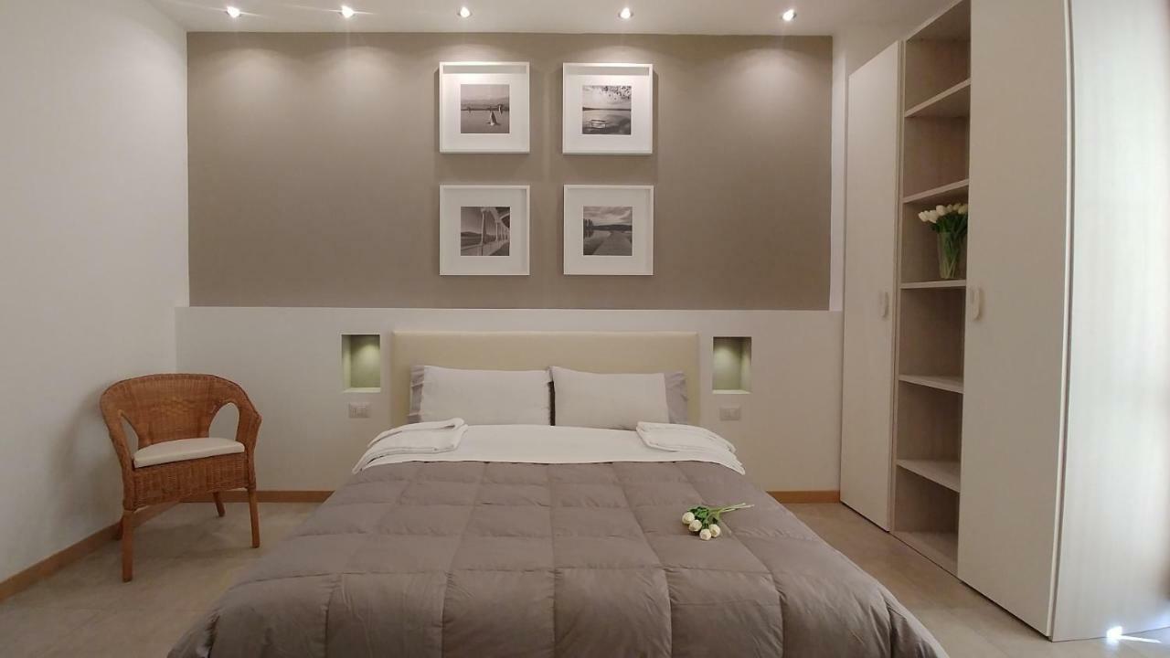 B&B Villa Monterosa Con Piscina Castronno Eksteriør bilde