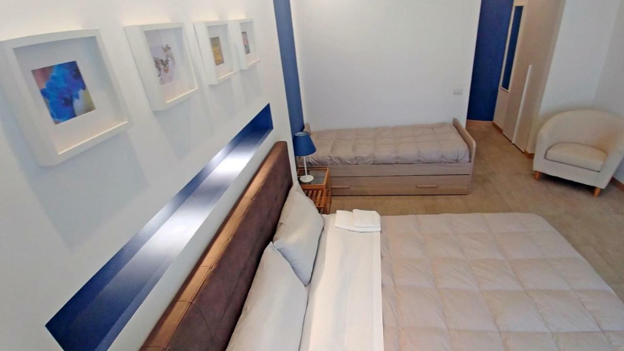 B&B Villa Monterosa Con Piscina Castronno Eksteriør bilde